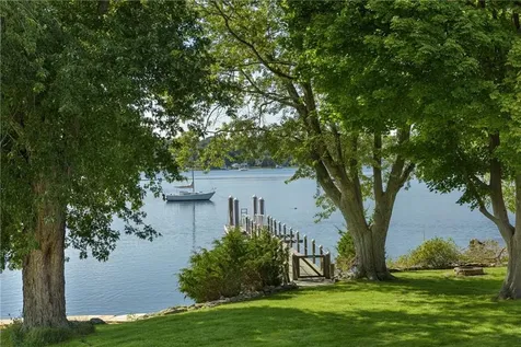39 Shore Drive Warren RI 02885