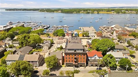 423 Hope Street Bristol RI 02809