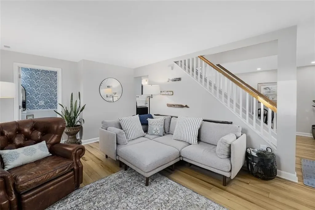 208 Marlborough Street East Greenwich RI 02818