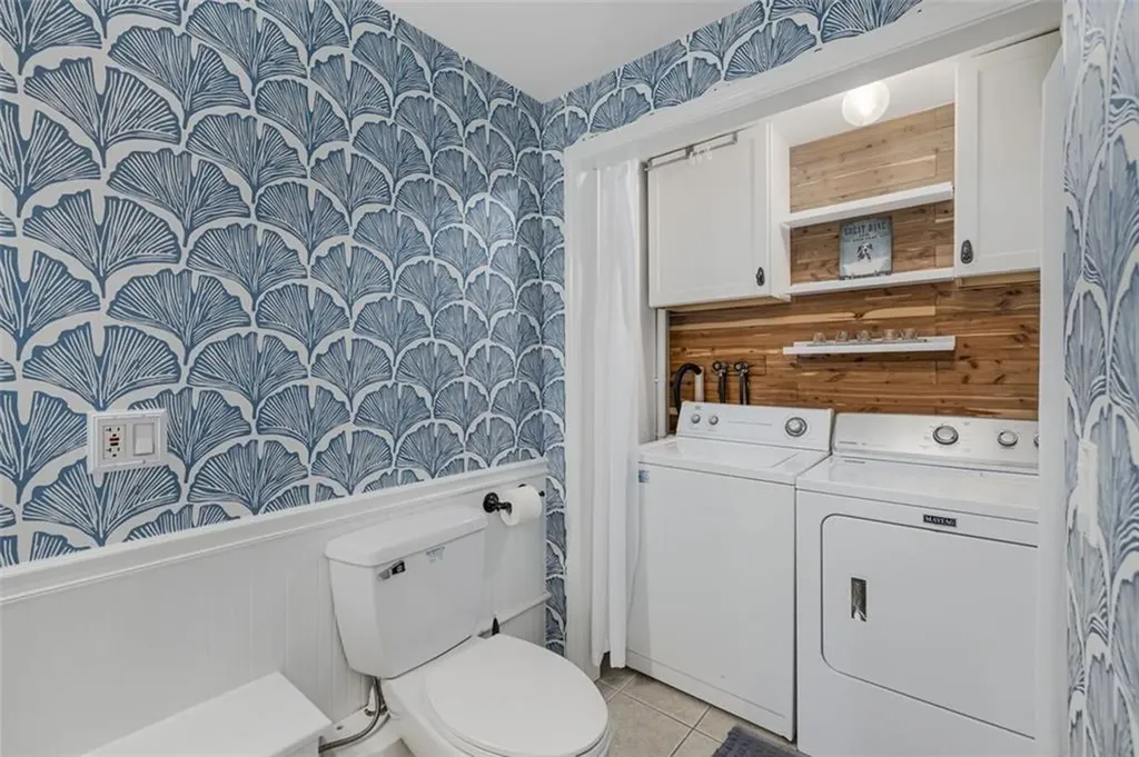208 Marlborough Street East Greenwich RI 02818