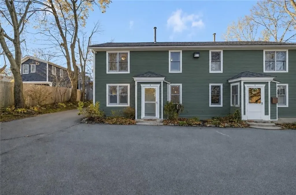 208 Marlborough Street East Greenwich RI 02818