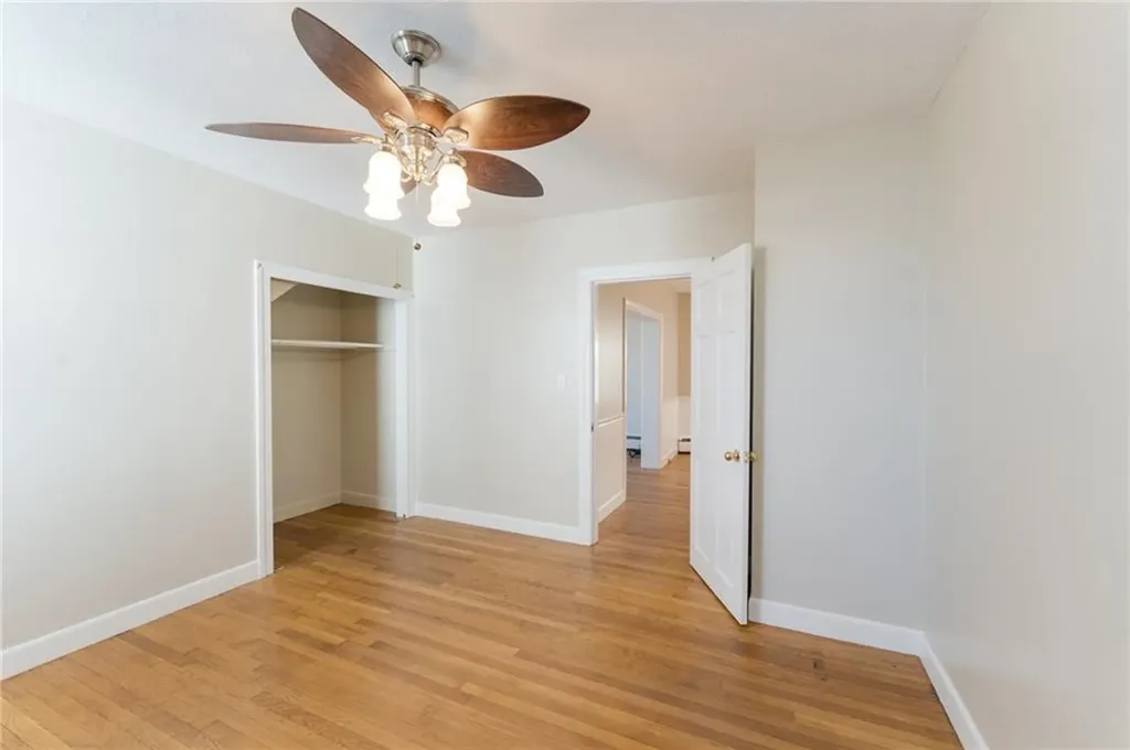 366 Park Place Woonsocket RI 02895