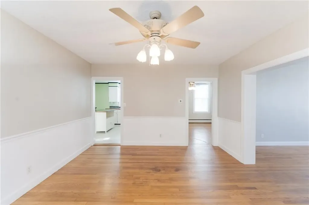 366 Park Place Woonsocket RI 02895