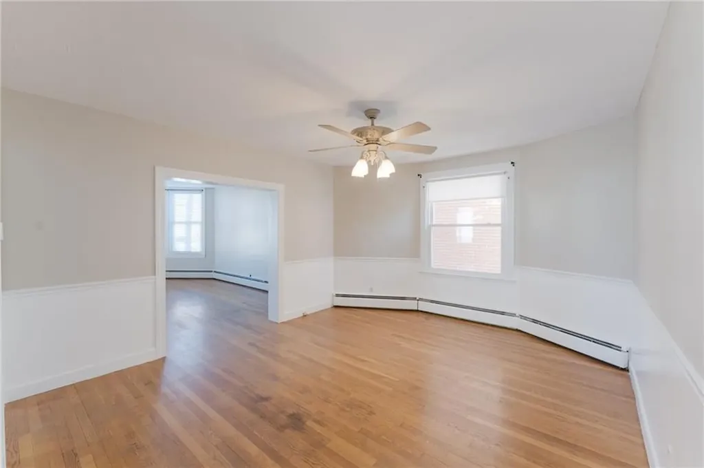 366 Park Place Woonsocket RI 02895