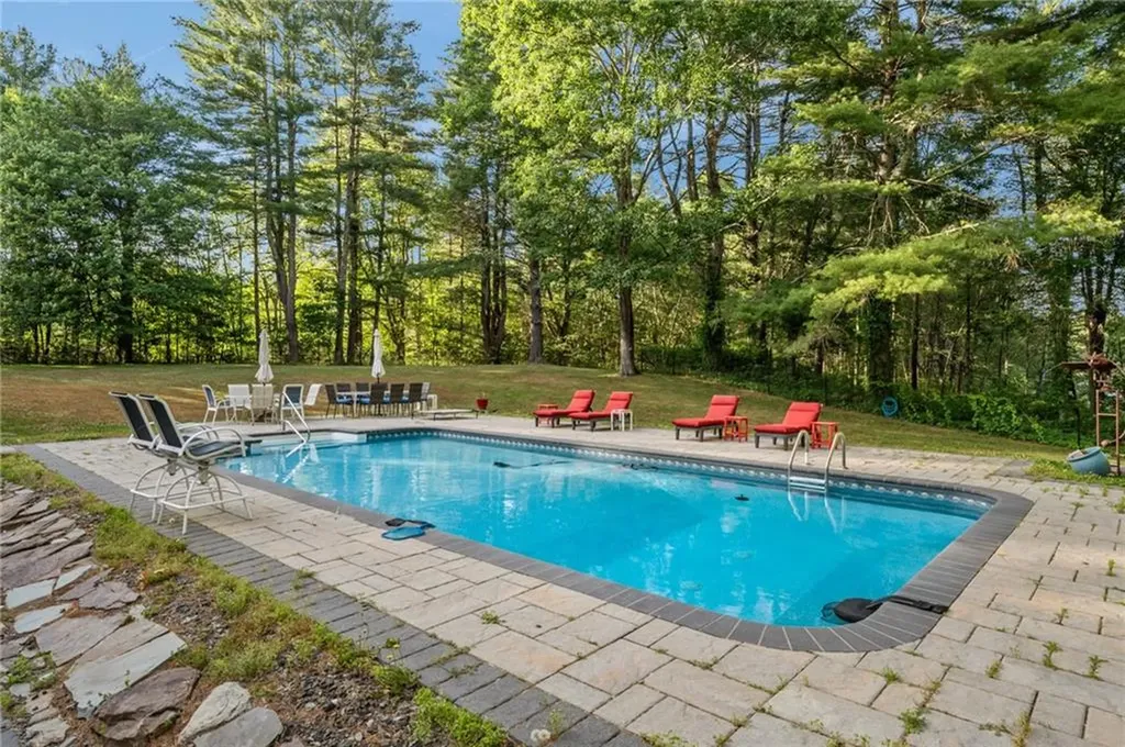 1158 Sisson Road Coventry RI 02827