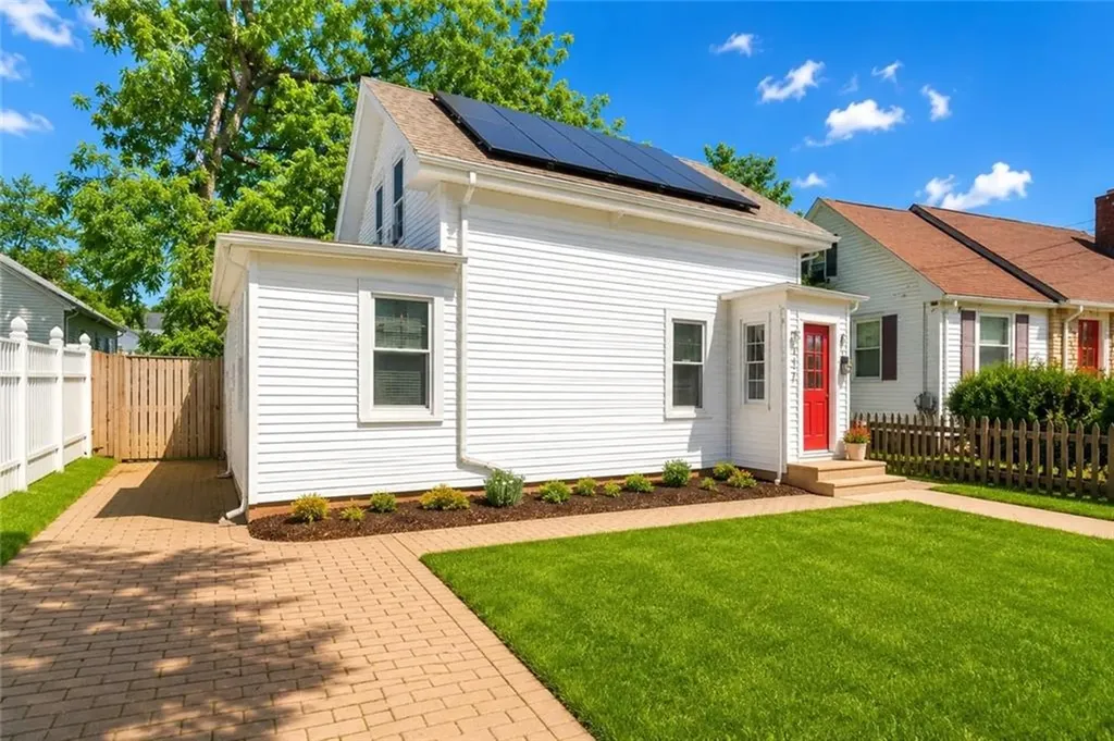 35 Sisson Street Providence RI 02909