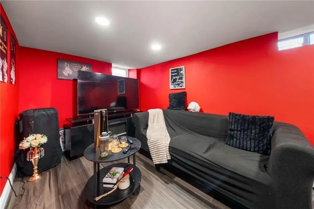 35 Sisson Street Providence RI 02909