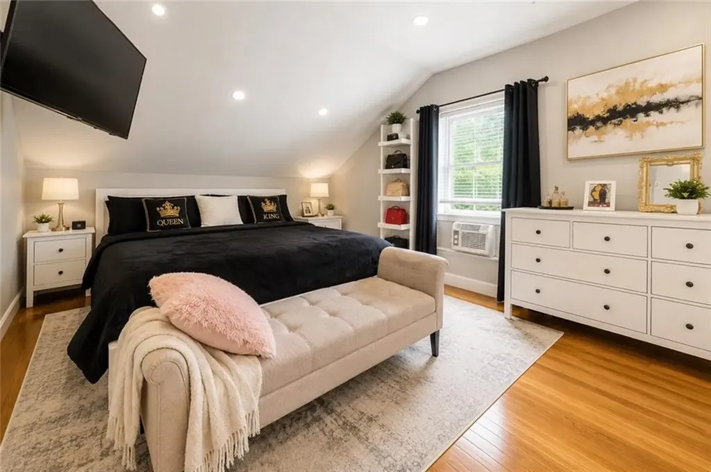 35 Sisson Street Providence RI 02909
