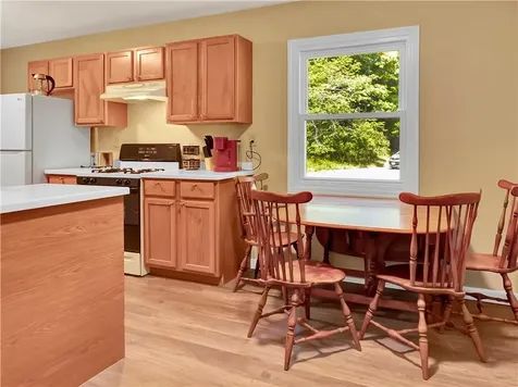 296 Signal Rock Road North Kingstown RI 02852