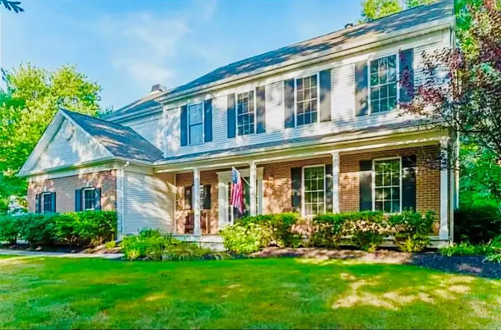 64 Fieldstone Lane North Kingstown RI 02874