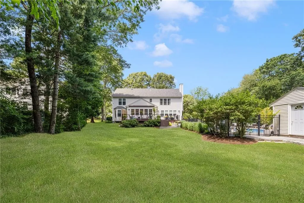 64 Fieldstone Lane North Kingstown RI 02874