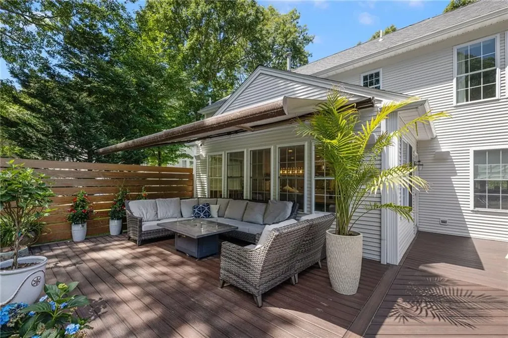 64 Fieldstone Lane North Kingstown RI 02874