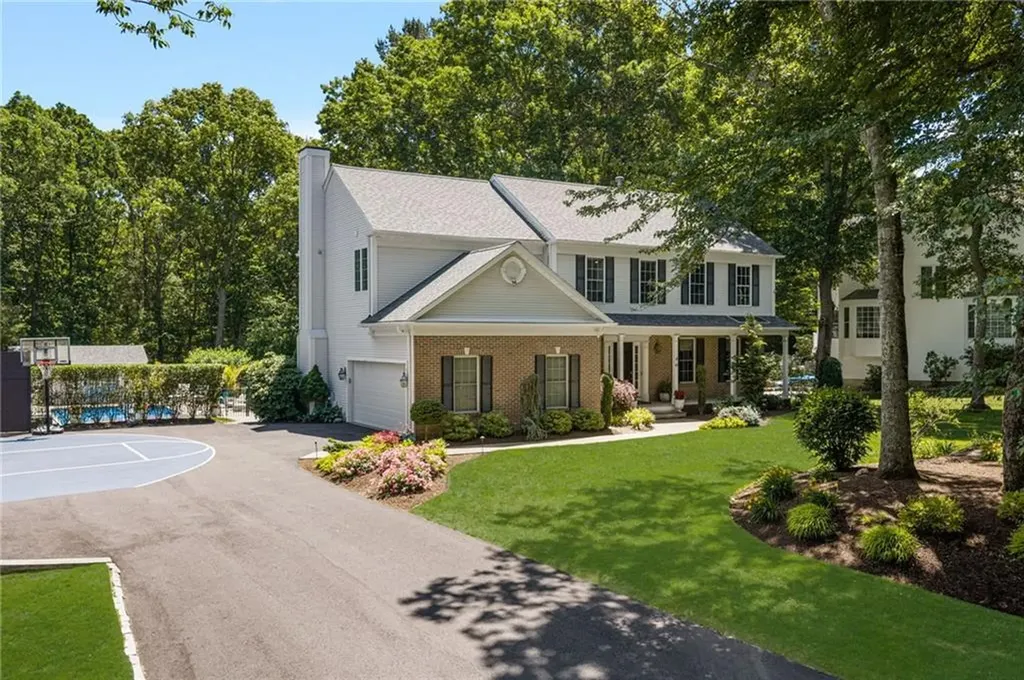 64 Fieldstone Lane North Kingstown RI 02874