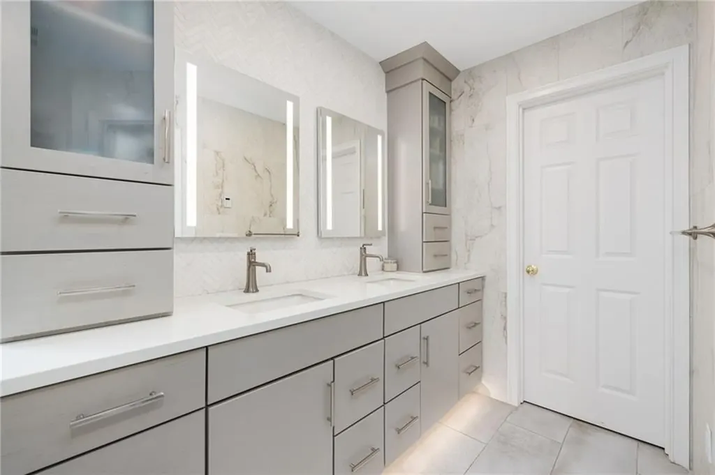 64 Fieldstone Lane North Kingstown RI 02874