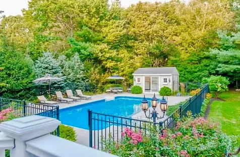 64 Fieldstone Lane North Kingstown RI 02874