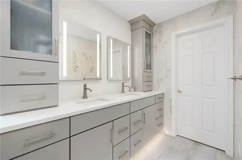 64 Fieldstone Lane North Kingstown RI 02874
