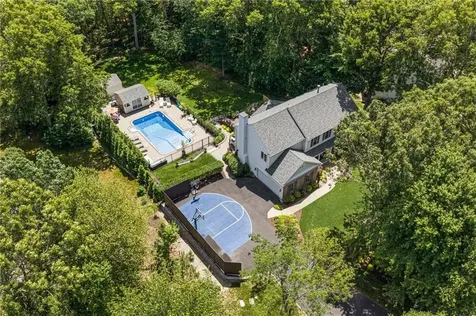 64 Fieldstone Lane North Kingstown RI 02874