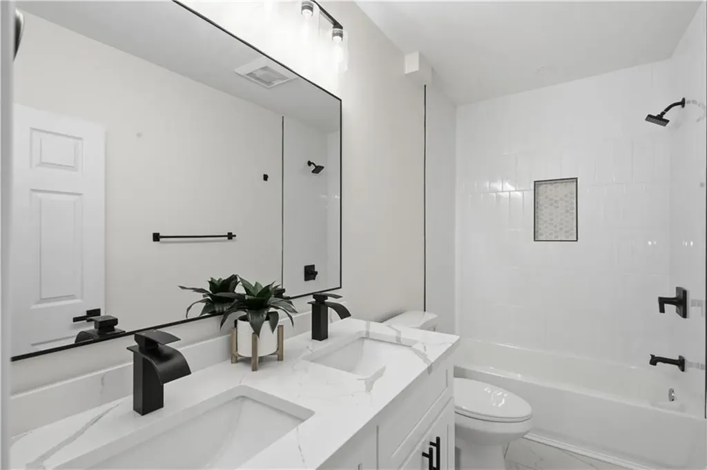 42 Park Place Burrillville RI 02859