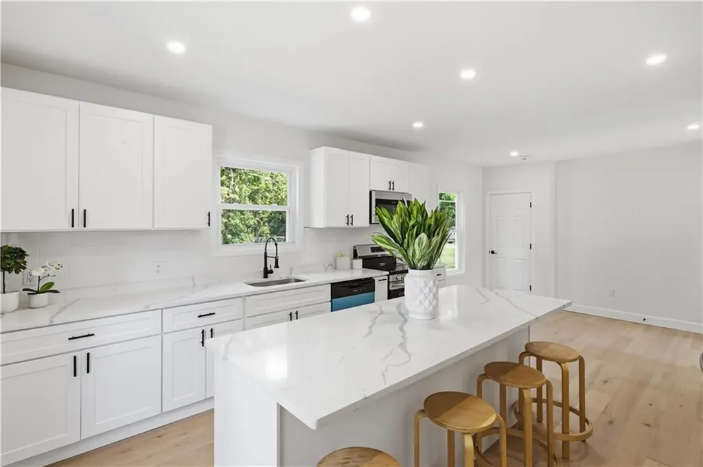 42 Park Place Burrillville RI 02859