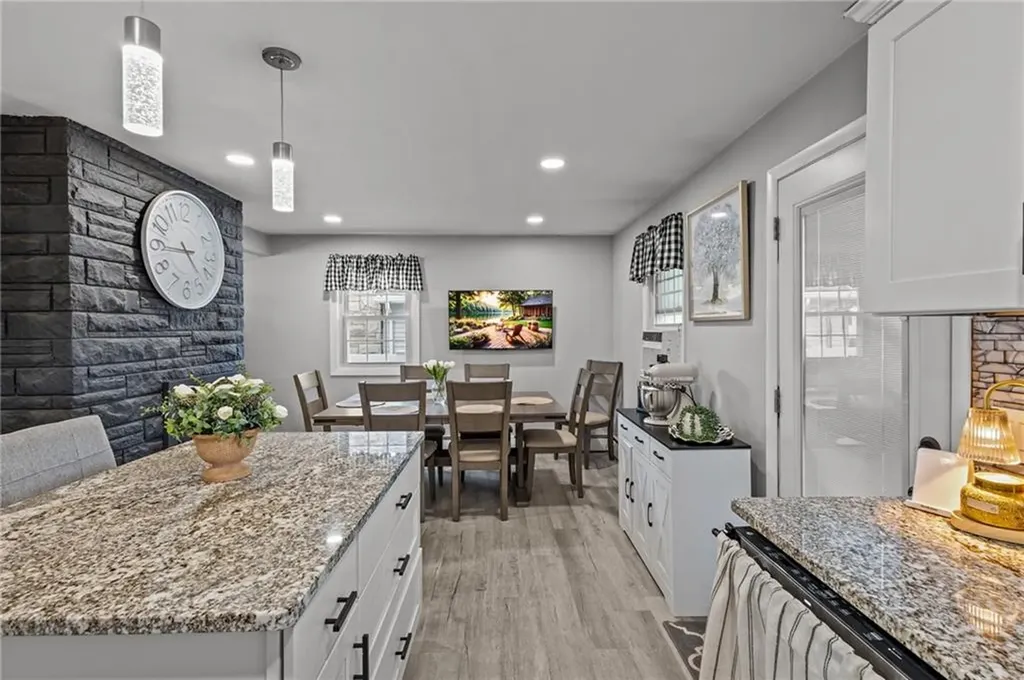 71 Garfield Street North Providence RI 02904