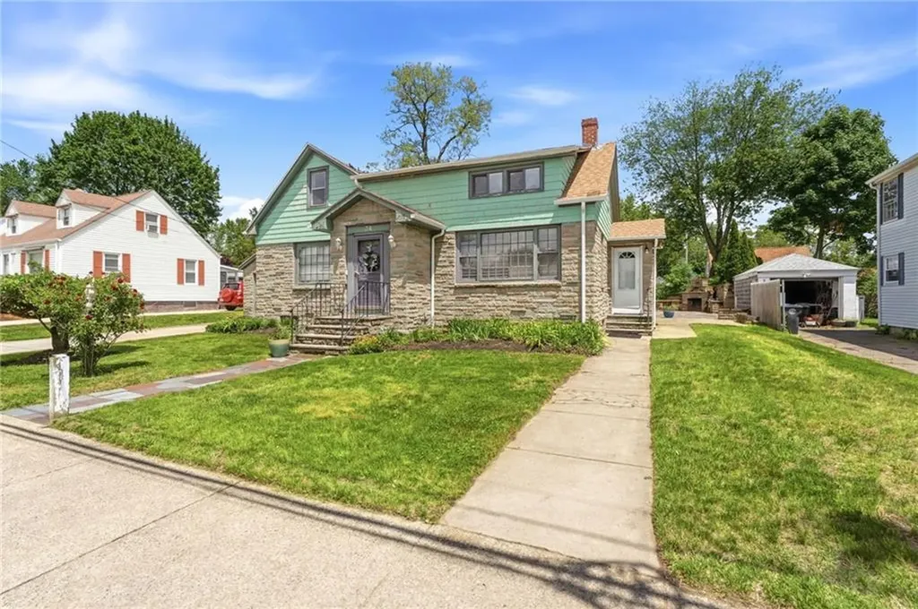 34 Intervale Road Cranston RI 02910