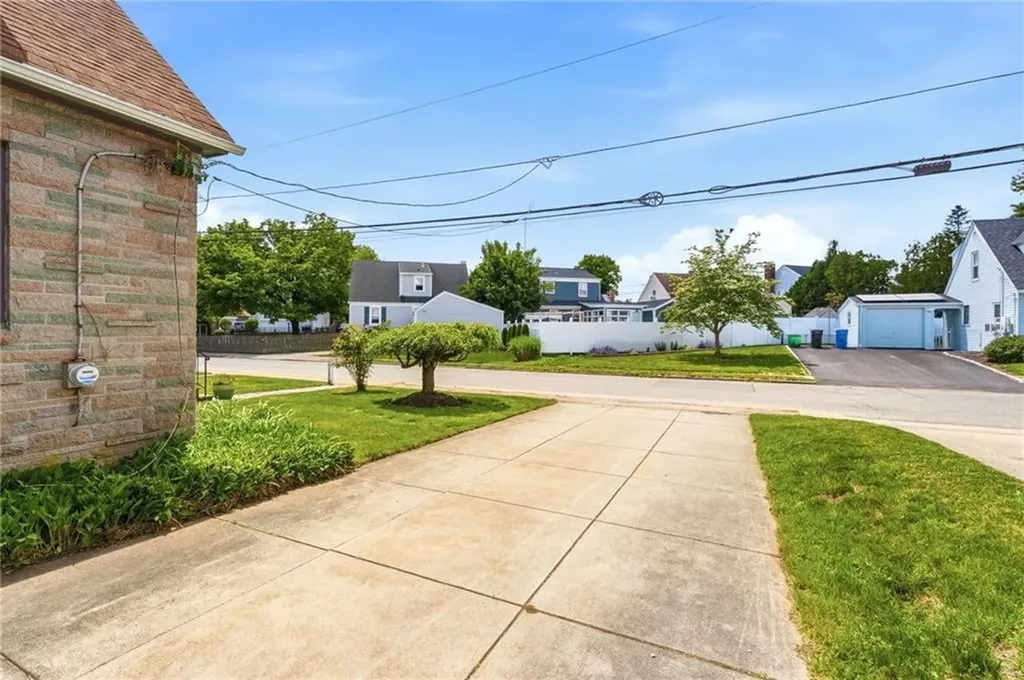 34 Intervale Road Cranston RI 02910