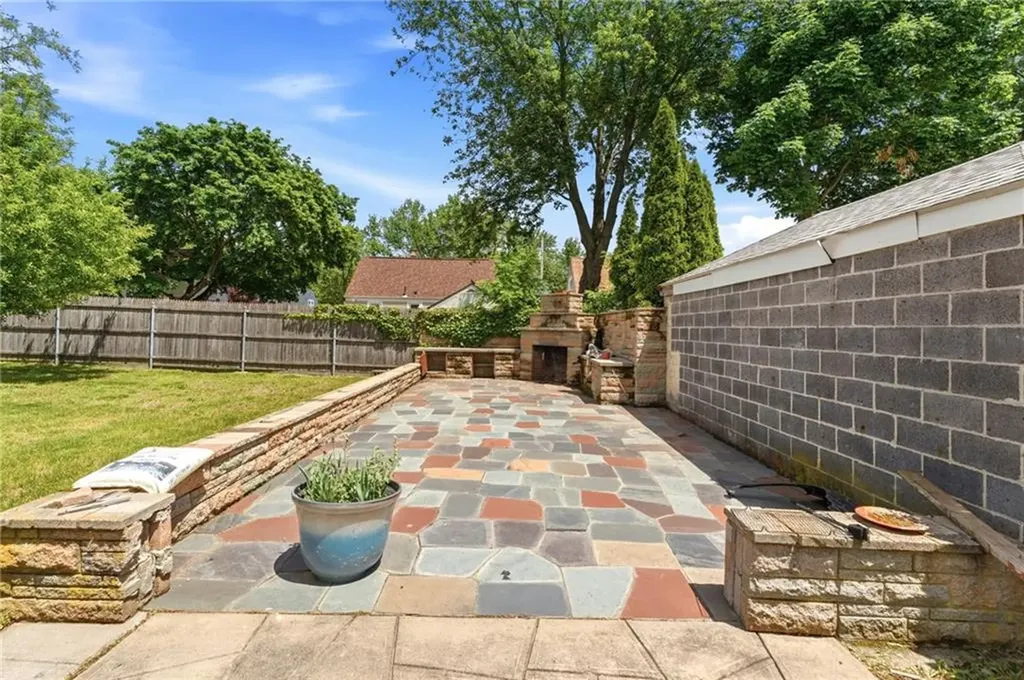 34 Intervale Road Cranston RI 02910