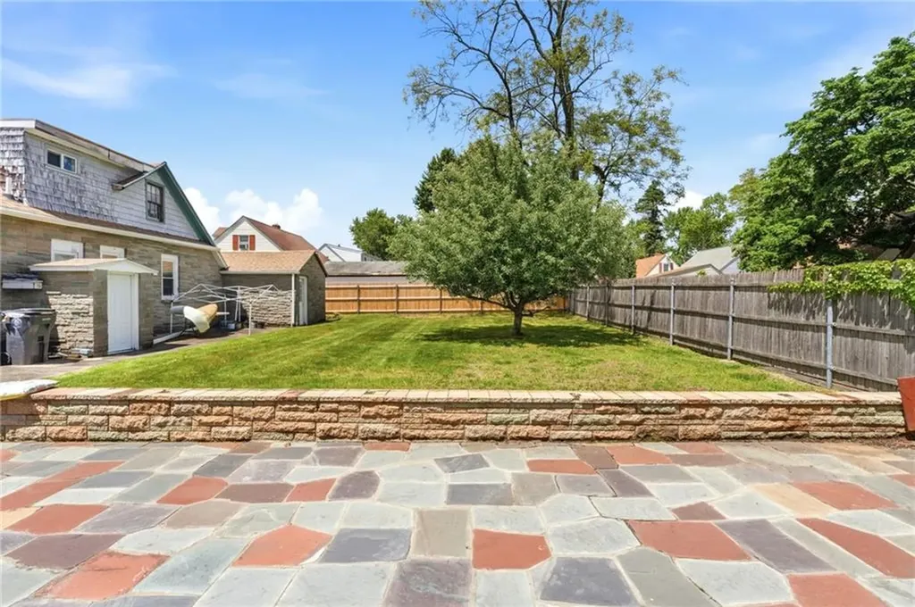 34 Intervale Road Cranston RI 02910