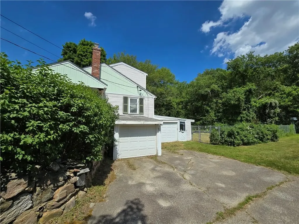 2777 Victory Highway Burrillville RI 02830