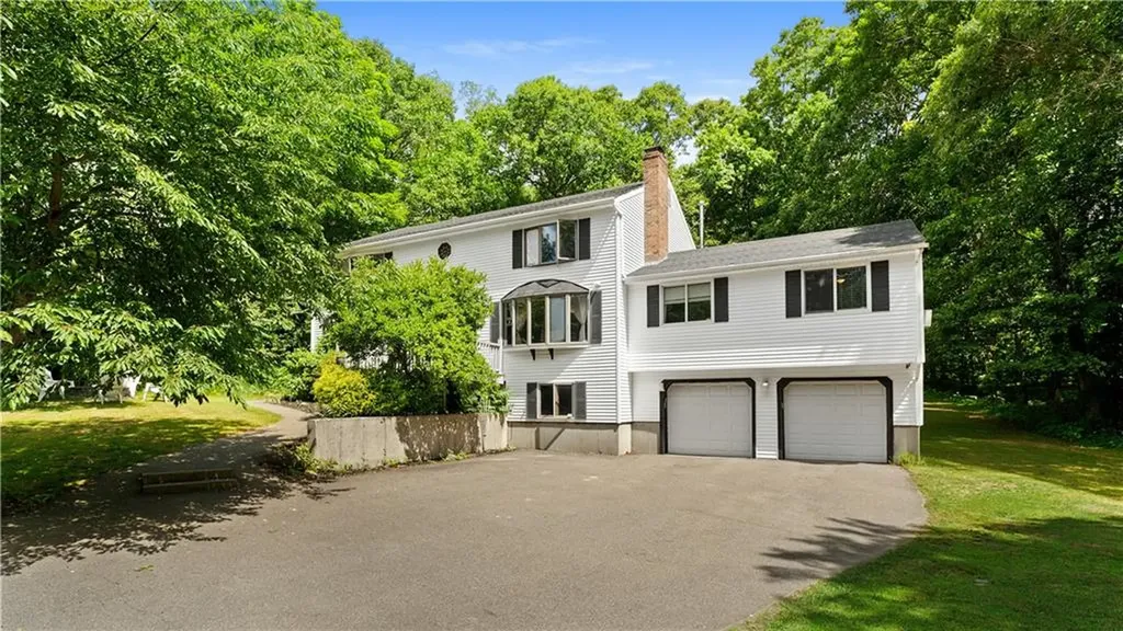 185 Scott Road Cumberland RI 02864