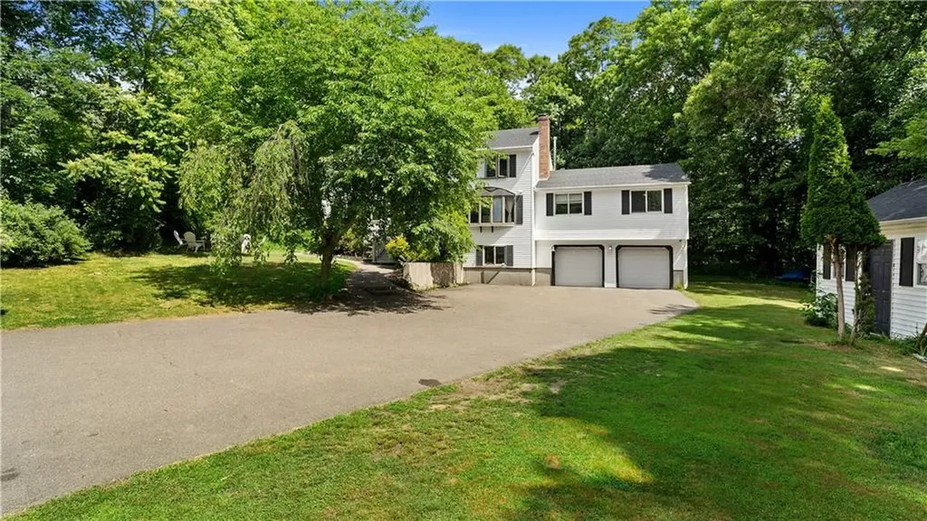 185 Scott Road Cumberland RI 02864