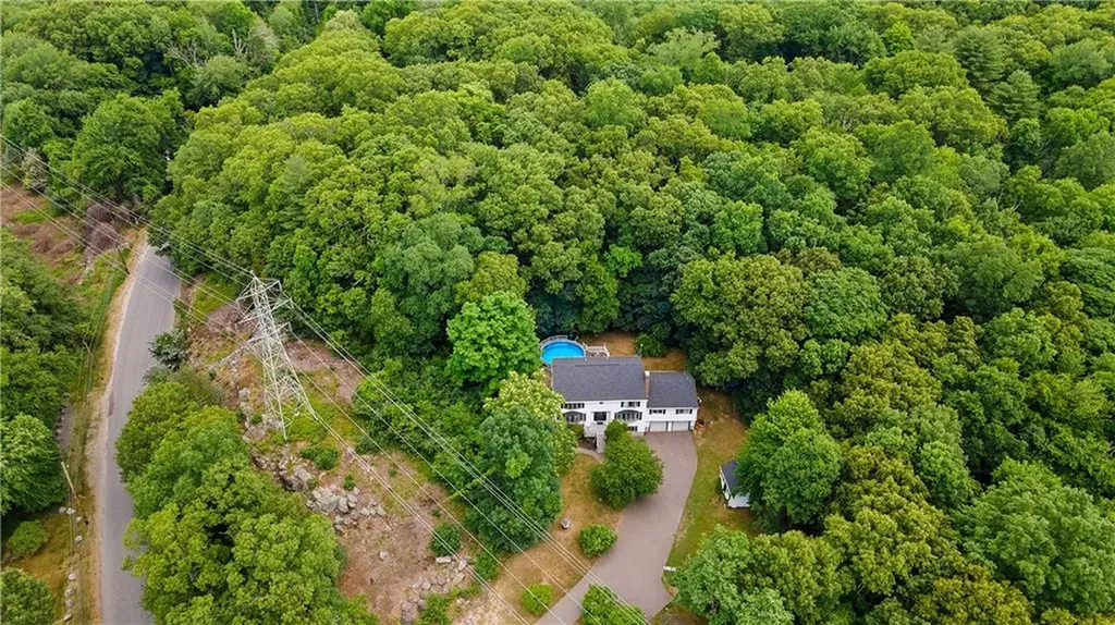 185 Scott Road Cumberland RI 02864