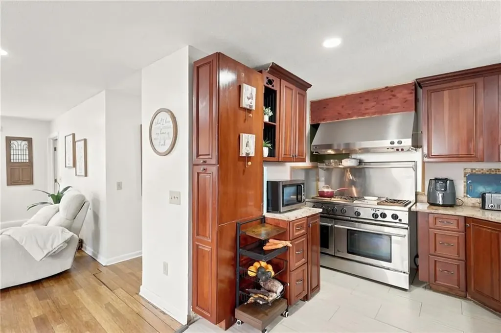 69 Trask Street Providence RI 02905