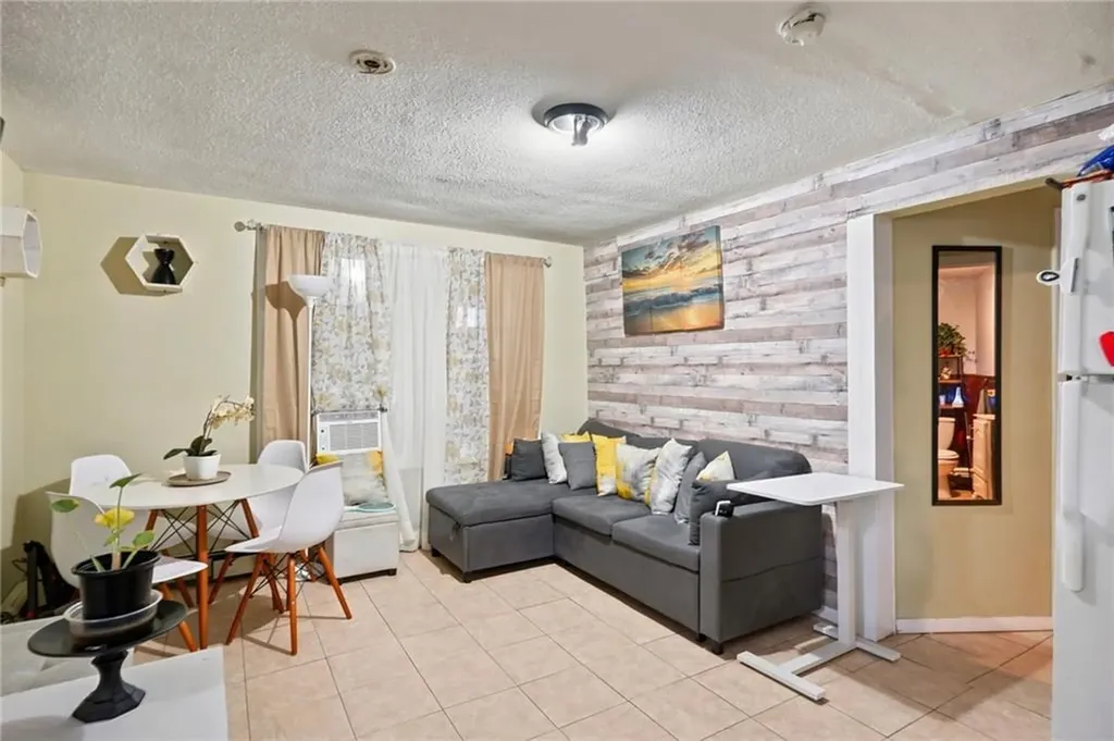 69 Trask Street Providence RI 02905