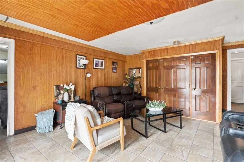 69 Trask Street Providence RI 02905