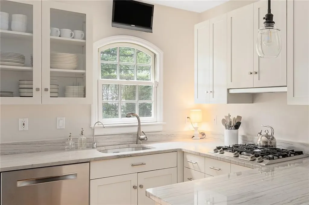160 Taber Avenue Providence RI 02906