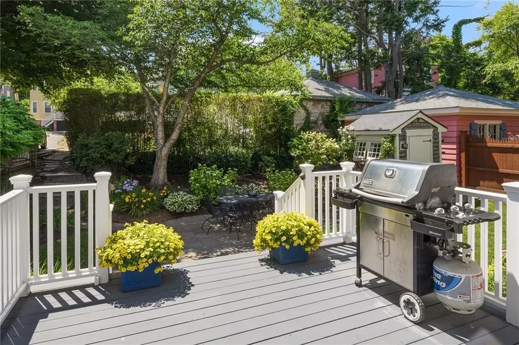 160 Taber Avenue Providence RI 02906