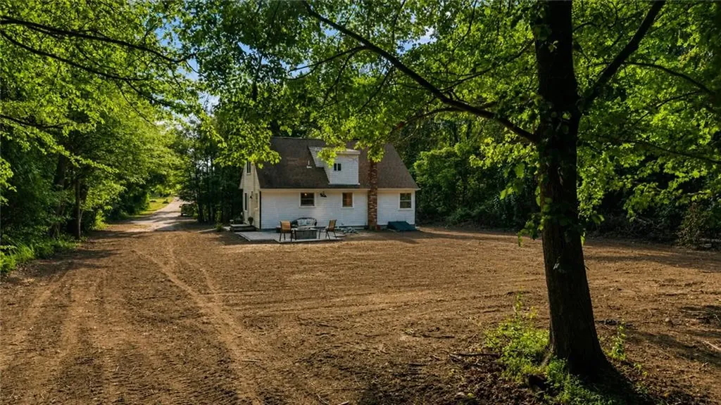 380 Brayton Road Tiverton RI 02878