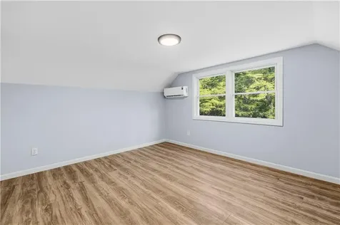 380 Brayton Road Tiverton RI 02878