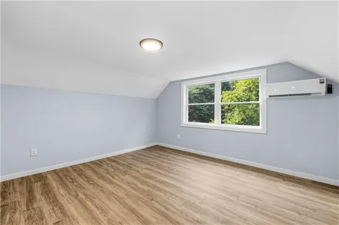 380 Brayton Road Tiverton RI 02878