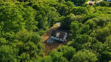 380 Brayton Road Tiverton RI 02878