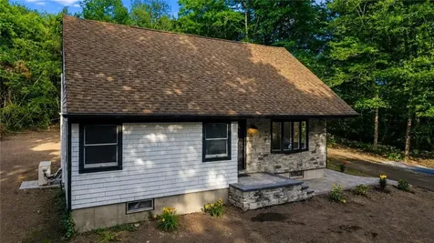 380 Brayton Road Tiverton RI 02878