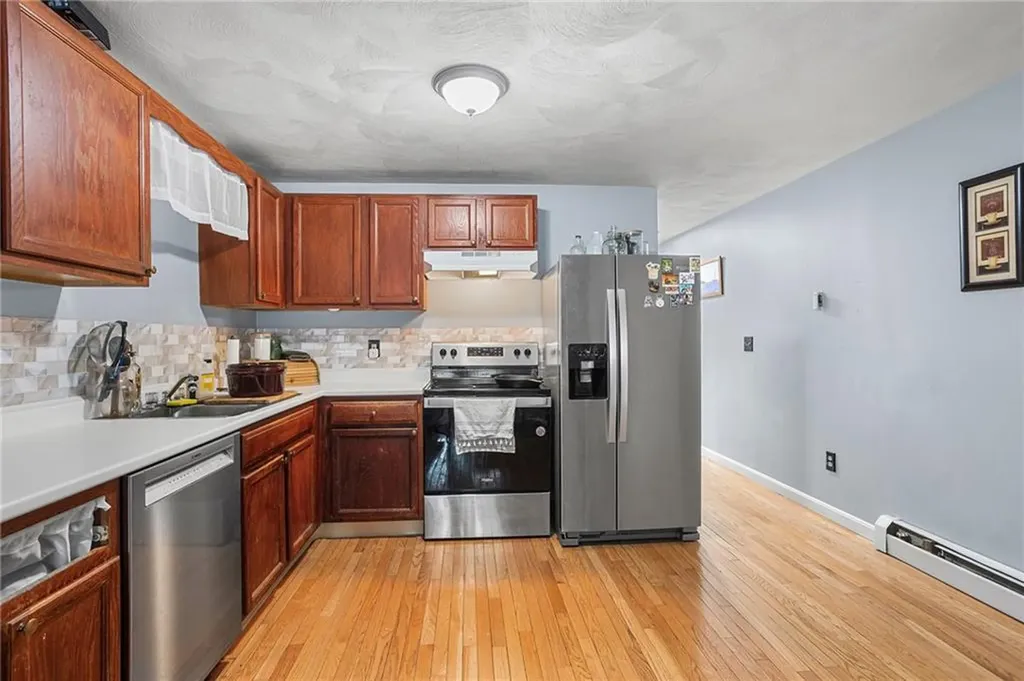 569 Smithfield Road North Providence RI 02904