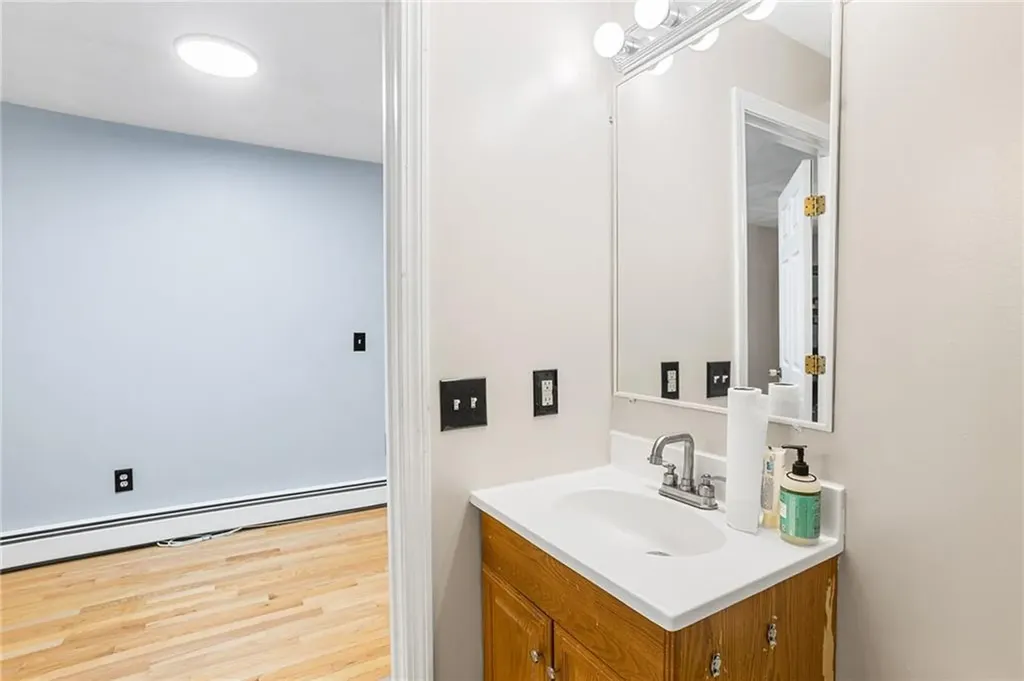 569 Smithfield Road North Providence RI 02904