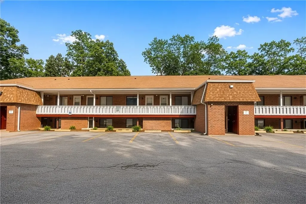 569 Smithfield Road North Providence RI 02904