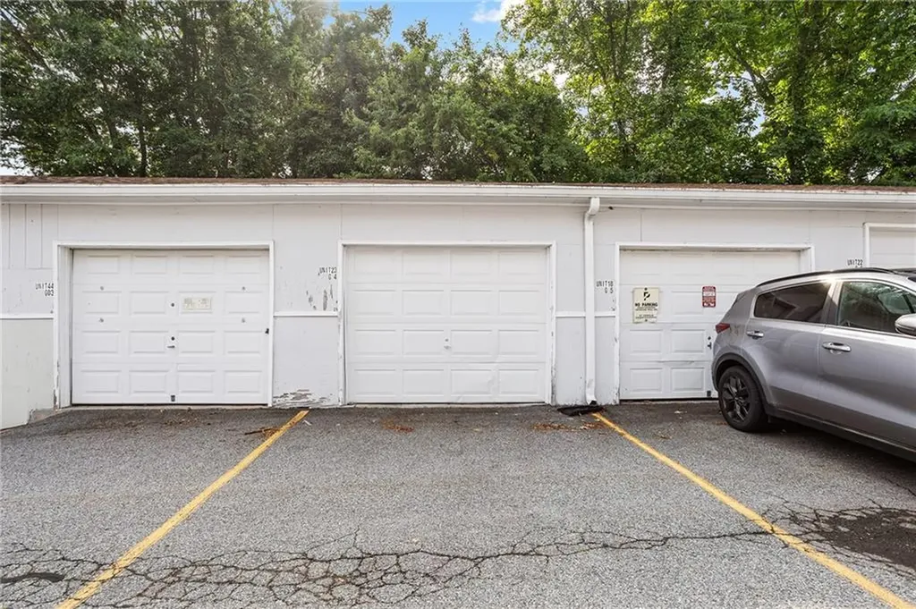 569 Smithfield Road North Providence RI 02904