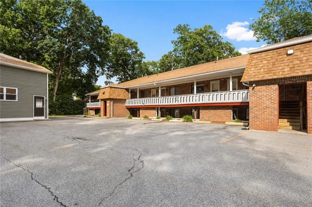 569 Smithfield Road North Providence RI 02904