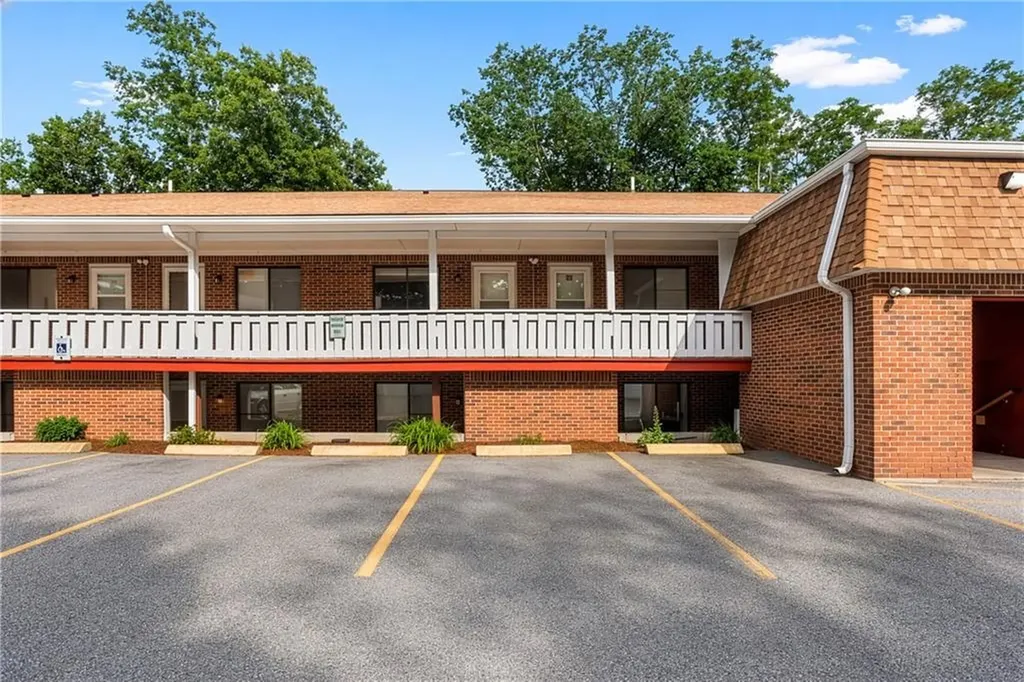 569 Smithfield Road North Providence RI 02904