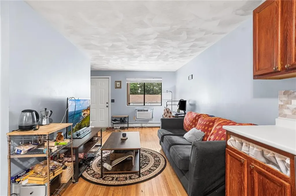 569 Smithfield Road North Providence RI 02904