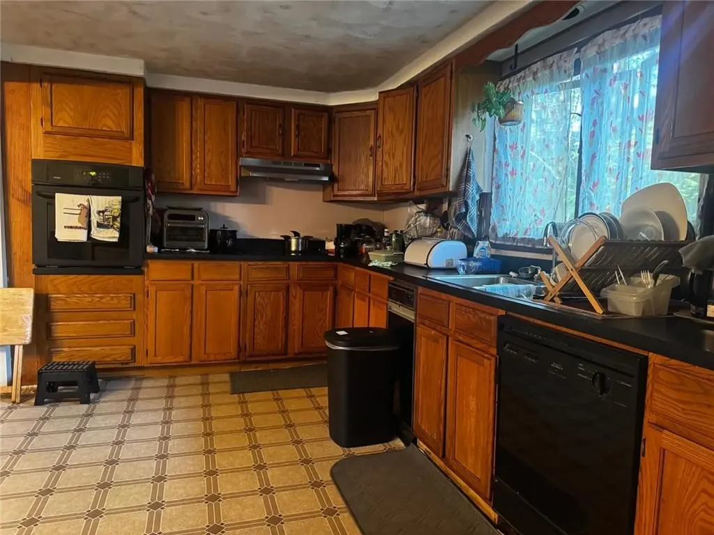 73 Benedict Street Providence RI 02907